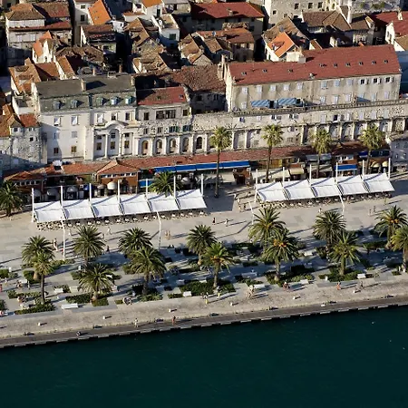 Hotell 4 In