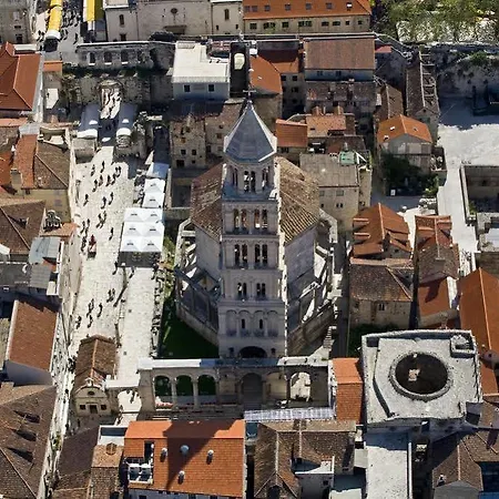 4 In ホテル スプリト