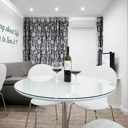 ホテル 4 In スプリト