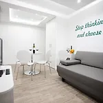 Hotel 4 In