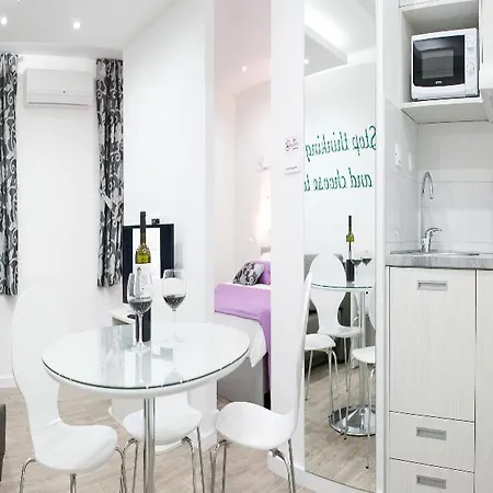 4 In 4* 스플리트