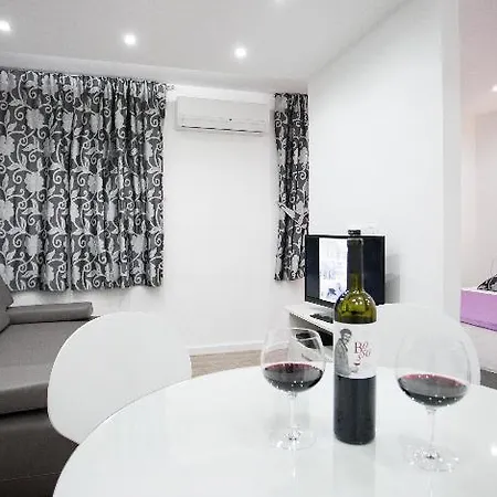 4 In 4* 스플리트